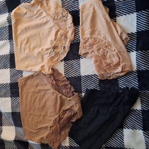NWOT panties Womens Large 4 pairs